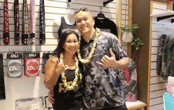 Caramel apples, local family apparel among Made in Maui County vendors | News, Sports, Jobs