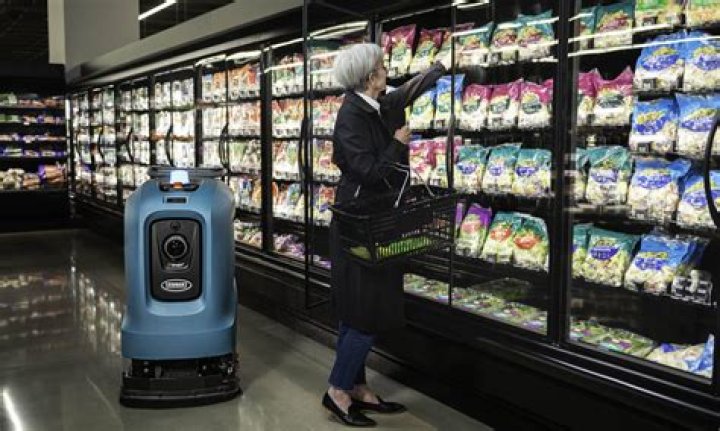 Meet Kai, New Zealand's first robot supermarket worker