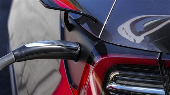 Price cuts boost Tesla Q4 sales, beating estimates