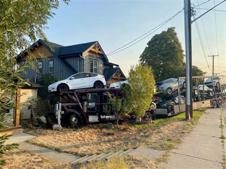 Scrap Yard co-owner pleads guilty in auto theft case