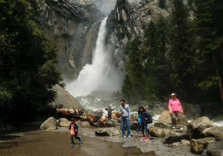 Two Die After Falling From Overlook in Yosemite National Park |