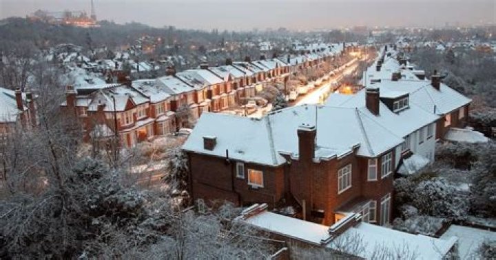 Will it be a White Christmas in London? Met Office odds revealed